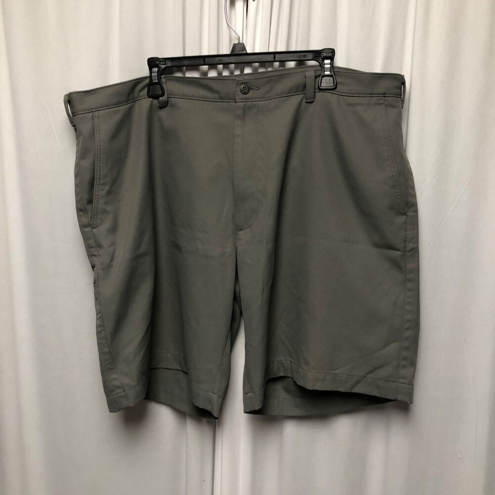 PGA Tour Golf Shorts Mens Size 42 Gray Chino Athletic Casual